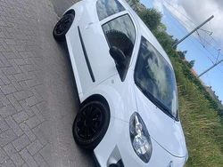 Wit Gebruikt 2011 Renault Twingo Authentique Hatchback | € 3.000 (Eerlijke prijs)