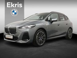 Grijs, metallic lak Gebruikt 2024 BMW 225 Active Tourer M Sport MPV | € 42.900 (Eerlijke prijs)