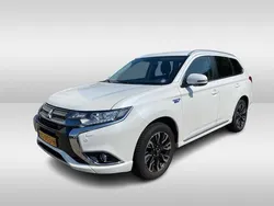 Wit Gebruikt 2016 Mitsubishi Outlander Edition SUV | € 13.999 (Eerlijke prijs)
