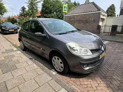 Grijs Gebruikt 2008 Renault Clio II Hatchback | € 3.500 (Iets duurder)