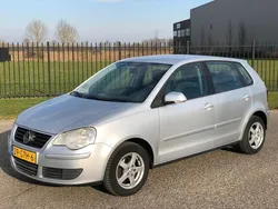 Grijs Gebruikt 2008 VW Polo Comfortline Hatchback | € 1.299 (Super prijs)
