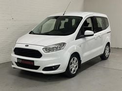 Wit Gebruikt 2016 Ford Tourneo Courier Titanium MPV | € 9.499 (Eerlijke prijs)