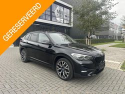 Zwart Gebruikt 2022 BMW X1 Sport Line SUV | € 30.950 (Eerlijke prijs)