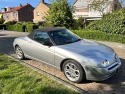 Zilver Gebruikt 2004 Alfa Romeo Spider Cabriolet | € 12.000 (Eerlijke prijs)