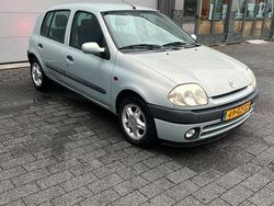 Gebruikt 2001 Renault Clio II | € 1.250 (Eerlijke prijs)