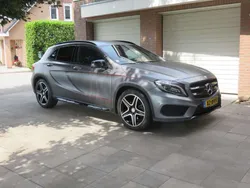 Grijs Gebruikt 2016 Mercedes GLA250 Prestige SUV | € 24.500 (Iets duurder)