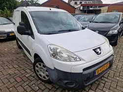 Wit Gebruikt 2011 Peugeot Partner MPV | € 1.750 (Iets duurder)