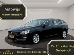 Zwart Gebruikt 2014 Volvo V60 Momentum Stationwagen | € 14.495 (Eerlijke prijs)