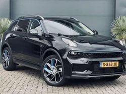 Zwart Gebruikt 2023 Lynk & Co 01 SUV | € 25.950 (Eerlijke prijs)