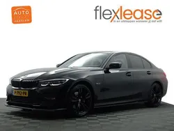 Zwart Gebruikt 2022 BMW 320 M Performance Sedan | € 34.900 (Eerlijke prijs)