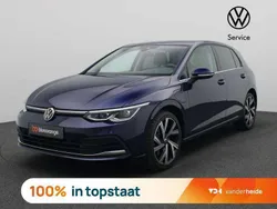Blauw Gebruikt 2022 VW Golf VIII Style Hatchback | € 28.900 (Eerlijke prijs)
