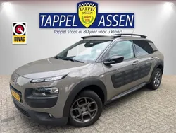 Zwart Gebruikt 2016 Citroën C4 Cactus PureTech Hatchback | € 10.449 (Eerlijke prijs)
