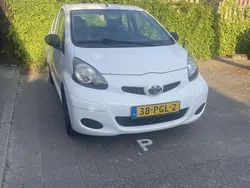 Wit Gebruikt 2011 Toyota Aygo Cool Hatchback | € 2.795 (Eerlijke prijs)