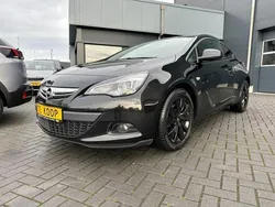 Zwart Gebruikt 2017 Opel Astra GTC Edition Coupé | € 11.950 (Duur)