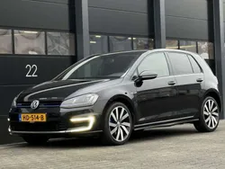 Zwart, metallic lak Gebruikt 2015 VW Golf VII GTE Hatchback | € 8.750 (Super prijs)