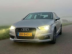 Zilver Gebruikt 2015 Audi A3 S-Line Sedan | € 14.500 (Eerlijke prijs)