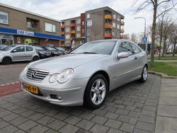 Grijs Gebruikt 2004 Mercedes C180 Coupé | € 2.250 (Eerlijke prijs)