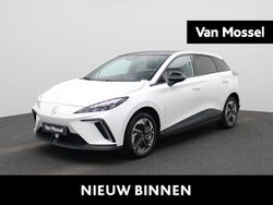 Wit Gebruikt 2023 MG MG4 EV Luxury Hatchback | € 23.400 (Eerlijke prijs)