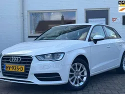 Wit Gebruikt 2016 Audi A3 Sportback Attraction Hatchback | € 11.947 (Eerlijke prijs)