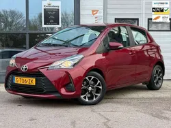Rood Gebruikt 2019 Toyota Yaris Active Hatchback | € 15.750 (Eerlijke prijs)