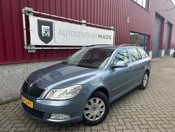 Blauw Gebruikt 2012 Skoda Octavia Ambition Stationwagen | € 3.250 (Goede deal)