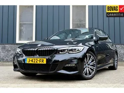 Zwart Gebruikt 2020 BMW 318 M Sport Sedan | € 28.950 (Eerlijke prijs)