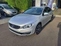 Grijs Gebruikt 2018 Volvo S60 Sedan | € 15.950 (Eerlijke prijs)