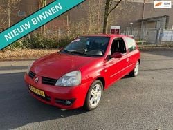 Rood Gebruikt 2007 Renault Clio II Campus Hatchback | € 999 (Super prijs)