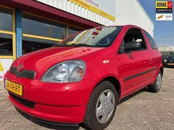 Rood Gebruikt 2000 Toyota Yaris Sol Hatchback | € 1.499 (Eerlijke prijs)