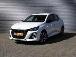 Wit Nieuw 2025 Peugeot 208 Style Hatchback | € 28.005 (Duur)