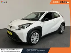 Wit Gebruikt 2024 Toyota Aygo Play Hatchback | € 19.740 (Goede deal)