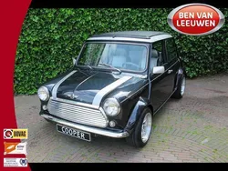 Zwart, metallic lak Gebruikt 1999 Mini Cooper Hatchback | € 16.950