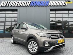 Grijs, metallic lak Gebruikt 2021 VW T-Cross Life SUV | € 19.400 (Eerlijke prijs)