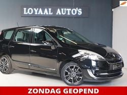 Zwart Gebruikt 2012 Renault Grand Scénic III Bose Edition MPV | € 6.999 (Eerlijke prijs)