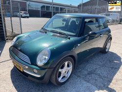 Groen Gebruikt 2003 Mini Cooper Chili Hatchback | € 1.799 (Eerlijke prijs)