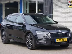 Zwart Gebruikt 2021 Skoda Octavia Business Line Stationwagen | € 23.950 (Iets duurder)