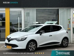 Blanc glacier (369) (licht wit) Gebruikt 2016 Renault Clio IV Authentique Hatchback | € 6.850 (Eerlijke prijs)