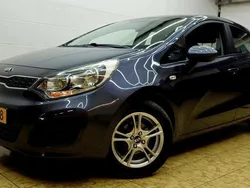 Grijs Gebruikt 2014 Kia Rio Comfort Hatchback | € 7.850 (Eerlijke prijs)