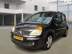 Zwart Gebruikt 2005 Renault Modus Luxe MPV | € 3.350 (Eerlijke prijs)