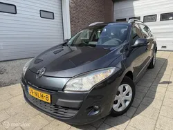 Grijs Gebruikt 2010 Renault Mégane GrandTour Dynamique Stationwagen | € 3.495 (Eerlijke prijs)