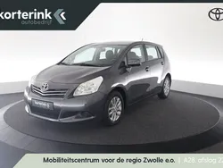 Grijs Gebruikt 2010 Toyota Verso Comfort MPV | € 12.950 (Duur)