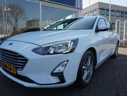 Wit Gebruikt 2020 Ford Focus Titanium Stationwagen | € 15.750 (Goede deal)
