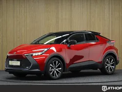 Rood Nieuw 2025 Toyota C-HR Edition SUV | € 38.850 (Eerlijke prijs)