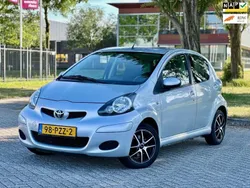 Grijs Gebruikt 2011 Toyota Aygo Comfort Hatchback | € 4.850 (Eerlijke prijs)