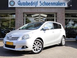Grijs Gebruikt 2010 Toyota Verso MPV | € 8.945 (Eerlijke prijs)