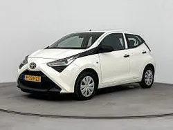 Wit Gebruikt 2020 Toyota Aygo Hatchback | € 9.980 (Eerlijke prijs)