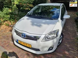 Wit Gebruikt 2011 Toyota Auris Executive Hatchback | € 6.945 (Eerlijke prijs)