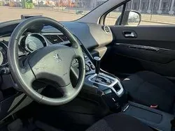 Grijs Gebruikt 2010 Peugeot 5008 MPV | € 4.500 (Eerlijke prijs)