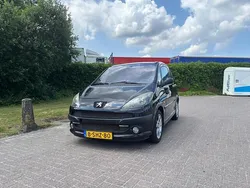 Zwart Gebruikt 2006 Peugeot 1007 Hatchback | € 2.250 (Eerlijke prijs)
