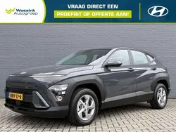 Grijs, metallic lak Gebruikt 2024 Hyundai Kona Comfort SUV | € 31.390 (Eerlijke prijs)